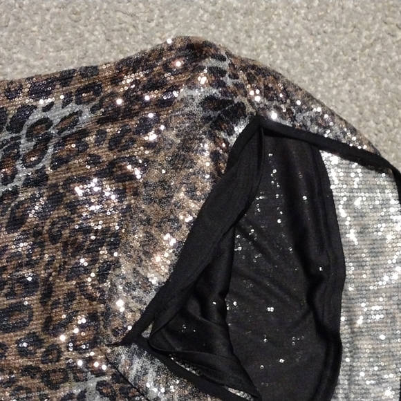 Cheetah print sequined top - Picture 9 of 12